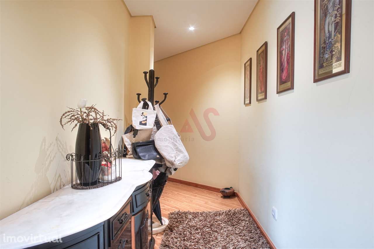 Apartamento T3 com vista panorâmica em São João das Caldas de Vizela - Grande imagem: 3/29