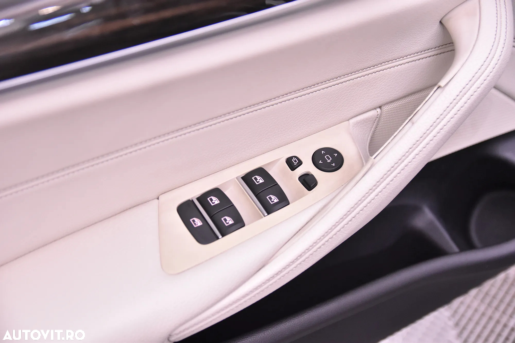 BMW Seria 5 520d xDrive Aut. Luxury Line - 14