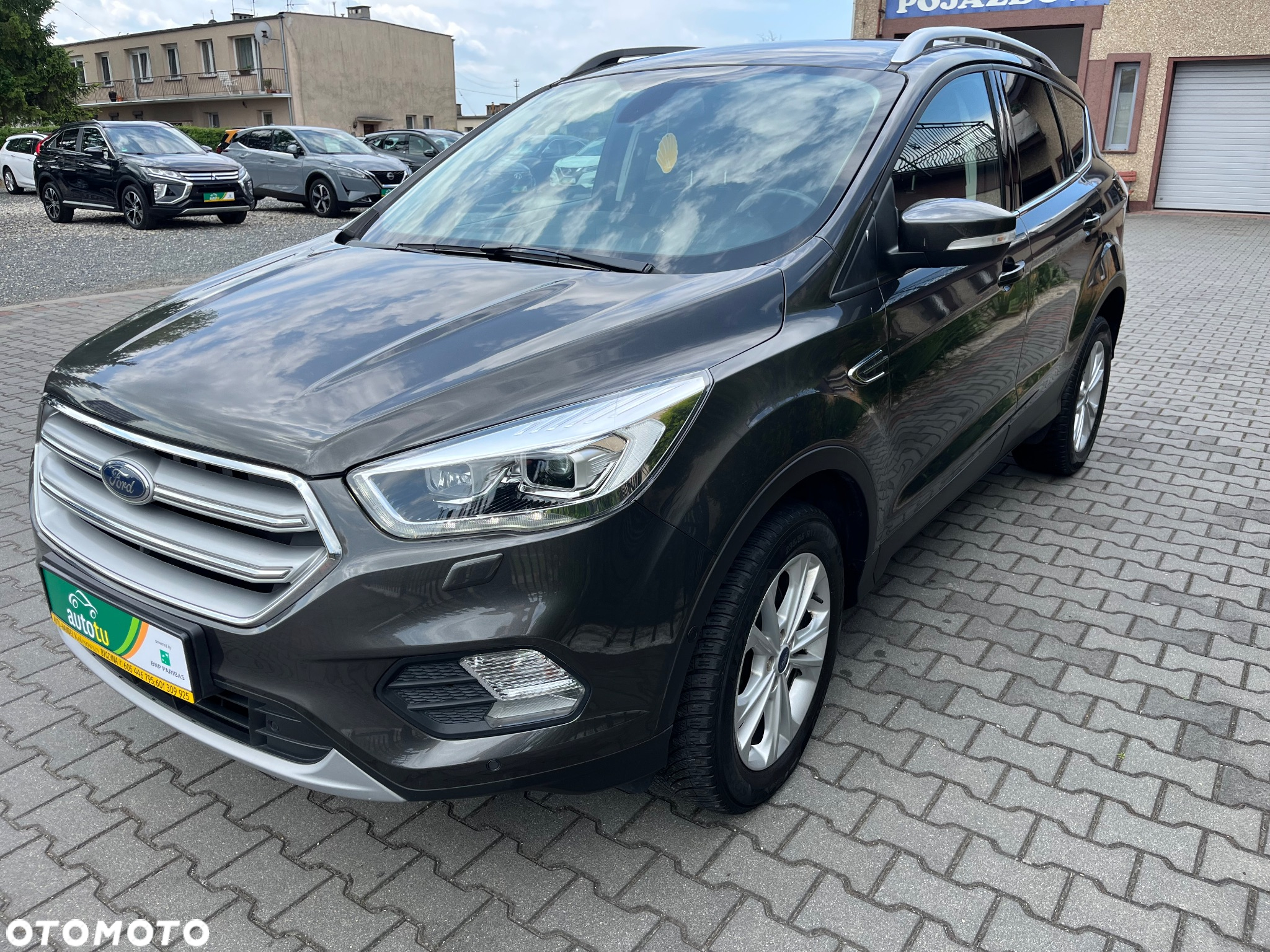 Ford Kuga 2.0 TDCi 2x4 Titanium - 2