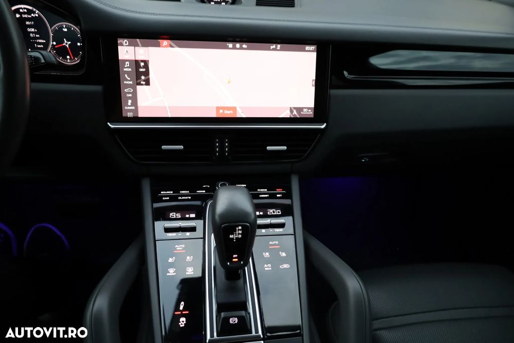 Porsche Cayenne Coupe Standard - 15