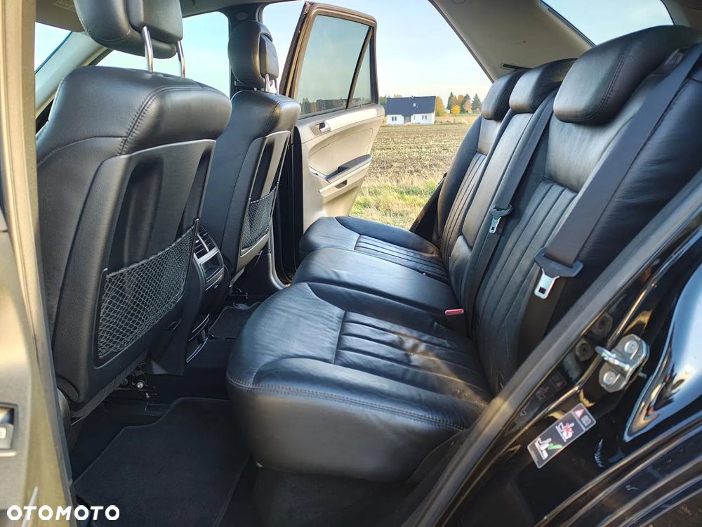 Mercedes-Benz ML - 8