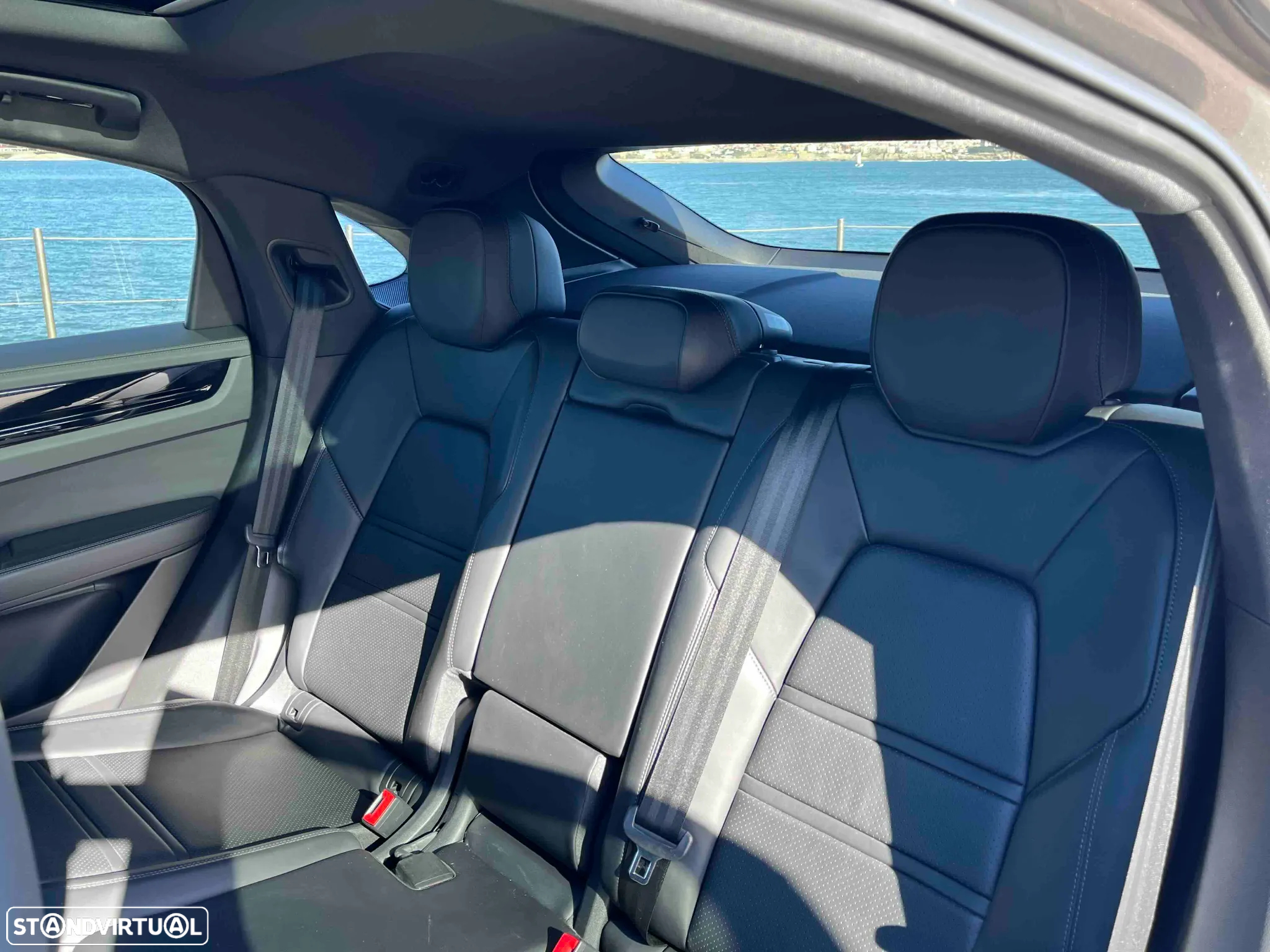 Porsche Cayenne Coupé E-Hybrid - 30