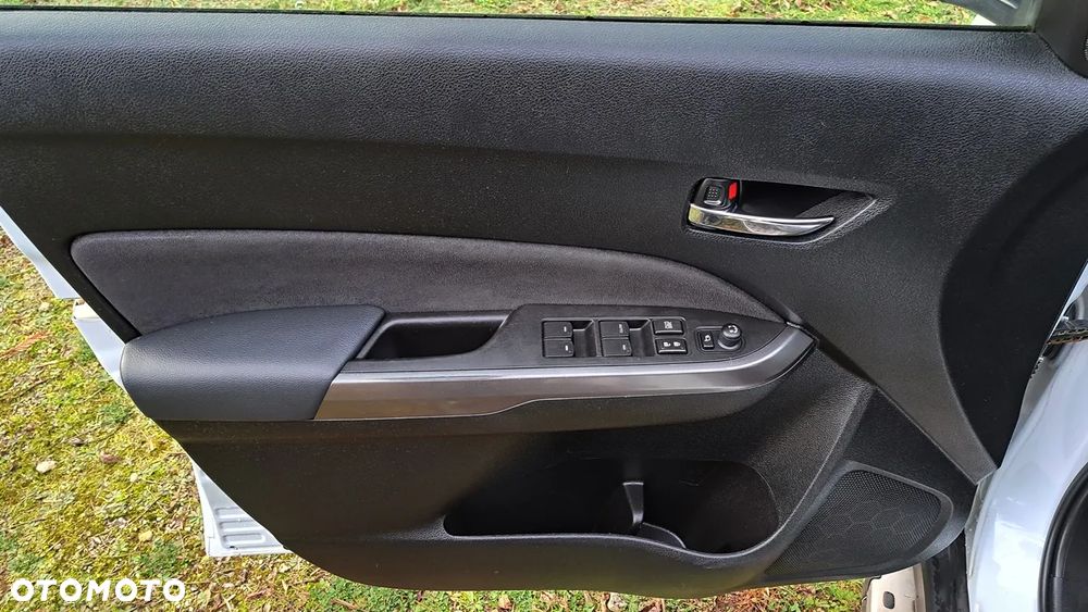 Suzuki Vitara 1.4 Boosterjet Hybrid Allgrip Comfort+ "SHINKAI" - 23