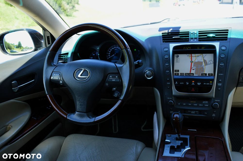Lexus GS 450h Prestige + - 9