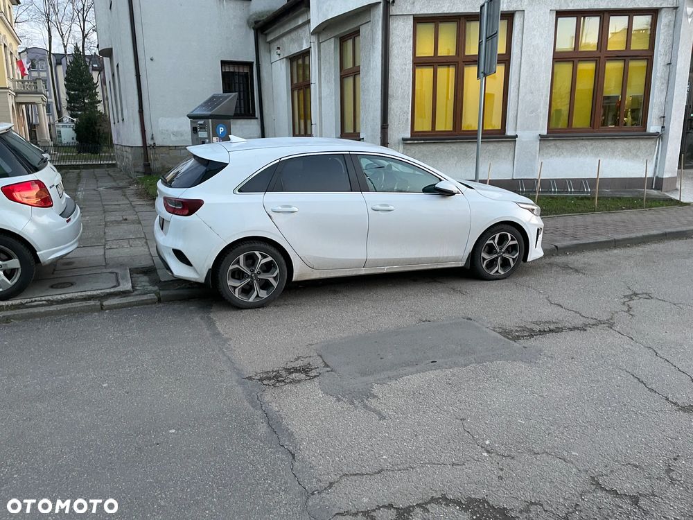 Kia Ceed 1.5 T-GDI L Business Line DCT - 21