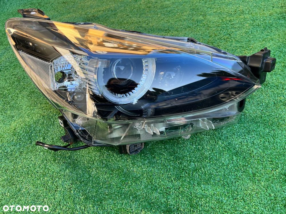 MAZDA 2 2020 2024 Lampa prawa prawy reflektor FULL LED M7 D43N51030 - 1