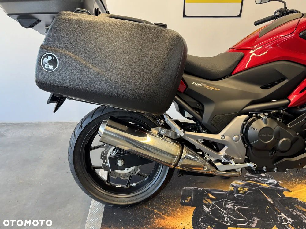 Honda NC - 16