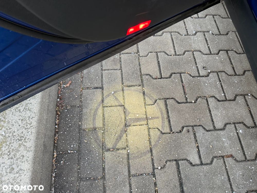 Mercedes-Benz GLA 200 7G-DCT AMG Line - 17