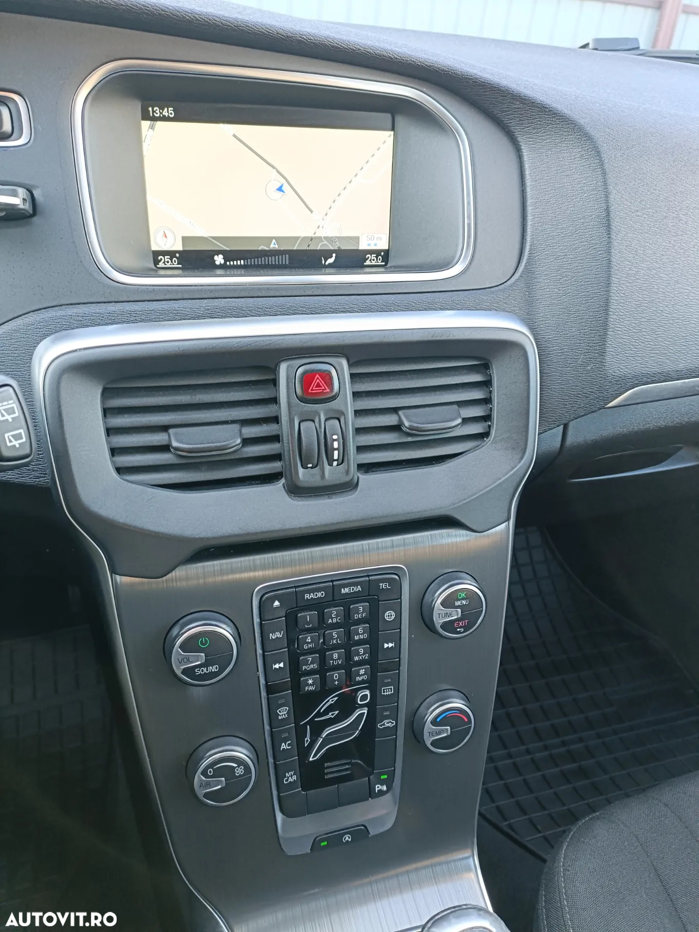 Volvo V40 Cross Country D2 Kinetic - 10