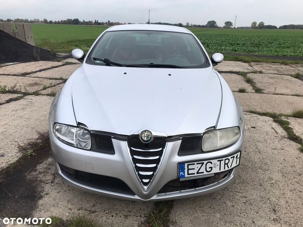 Alfa Romeo GT - 8