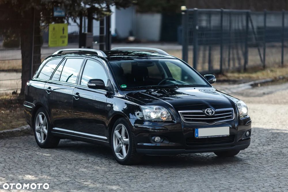 Toyota Avensis 2.2 D-4D Prestige - 8