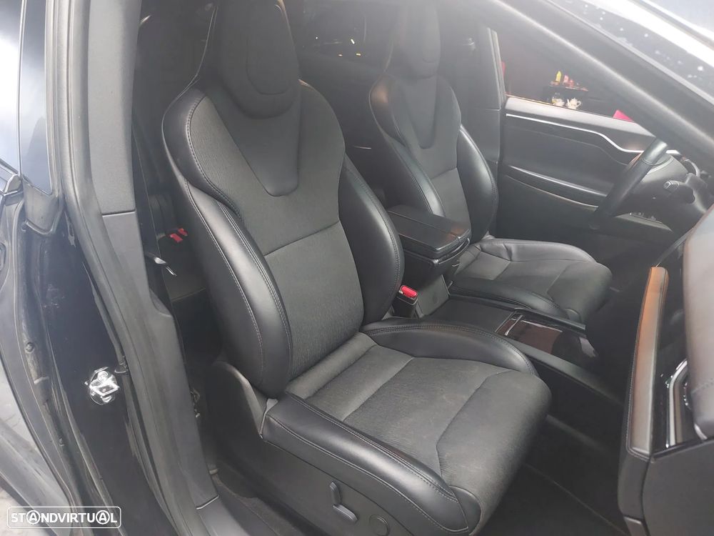 Tesla Model X 75D AWD - 16