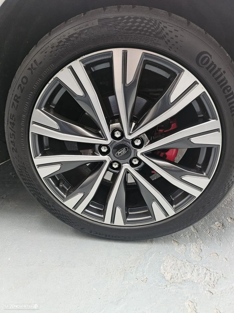 Ford Kuga - 12