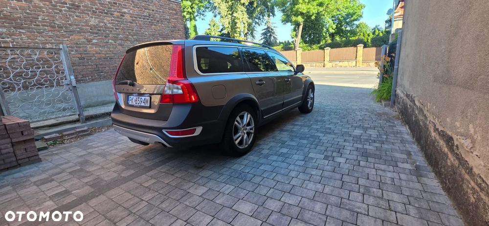 Volvo XC 70 D5 AWD Momentum - 5