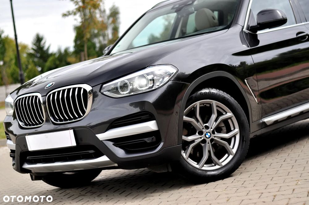 BMW X3 sDrive18d MHEV xLine - 11