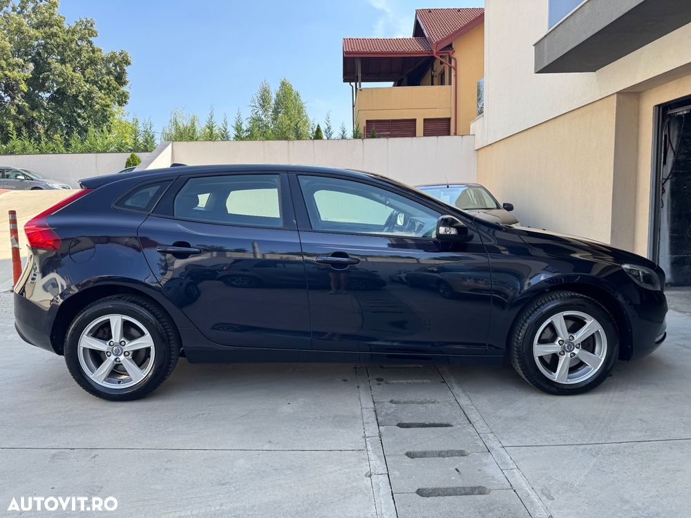 Volvo V40 D2 - 4