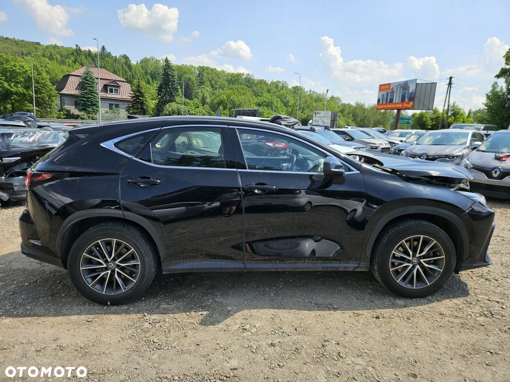Lexus NX 350h Executive - 4