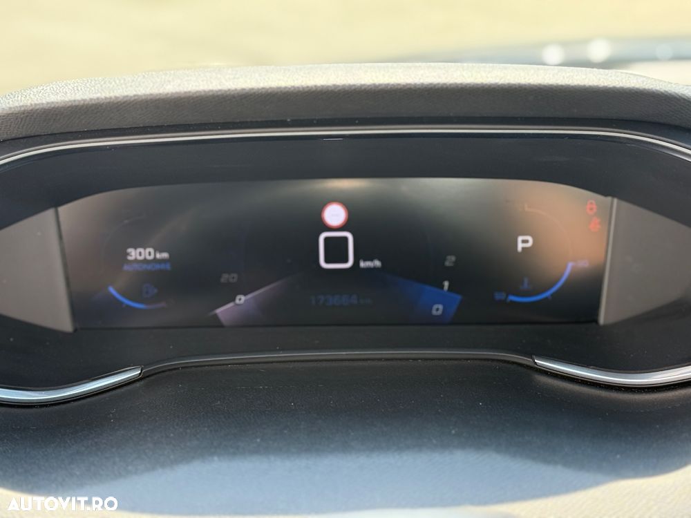 Peugeot 308 BlueHDi 130 EAT8 Business - 9
