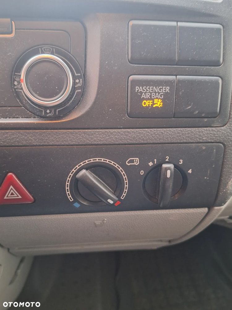 Volkswagen Transporter - 20