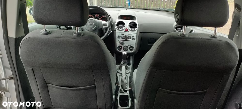 Opel Corsa 1.4 16V Enjoy - 8