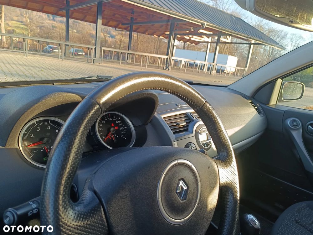 Renault Megane 1.9 dCi FAP Avantage - 4