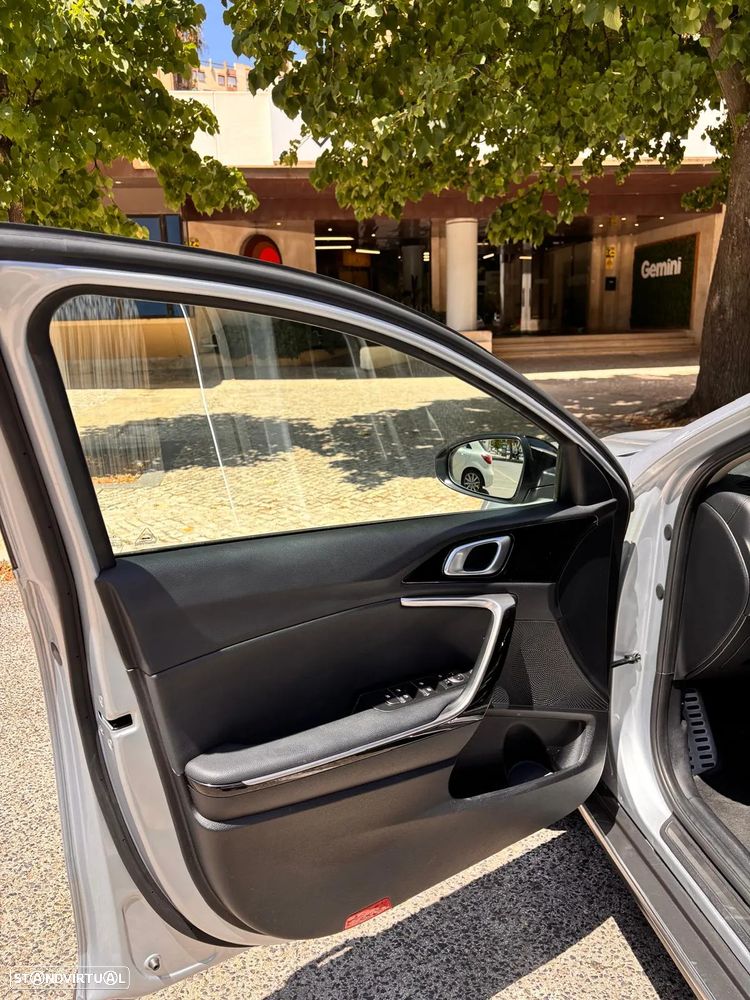 Kia XCeed 1.6 GDi PHEV First Edition - 11