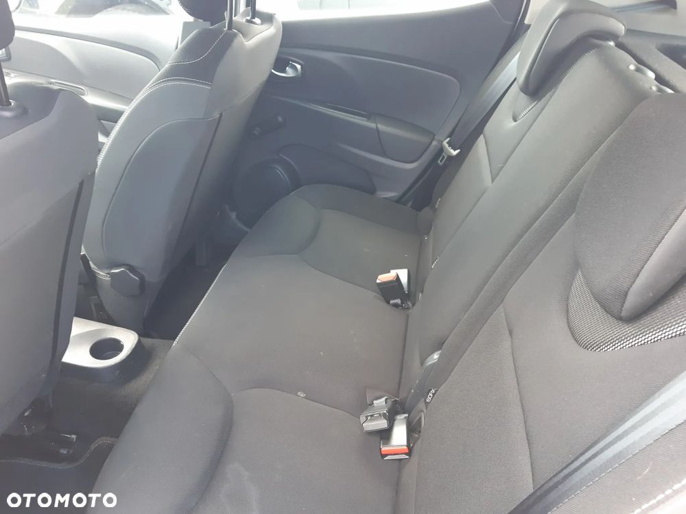 Renault Clio 1.2 16V Life - 9