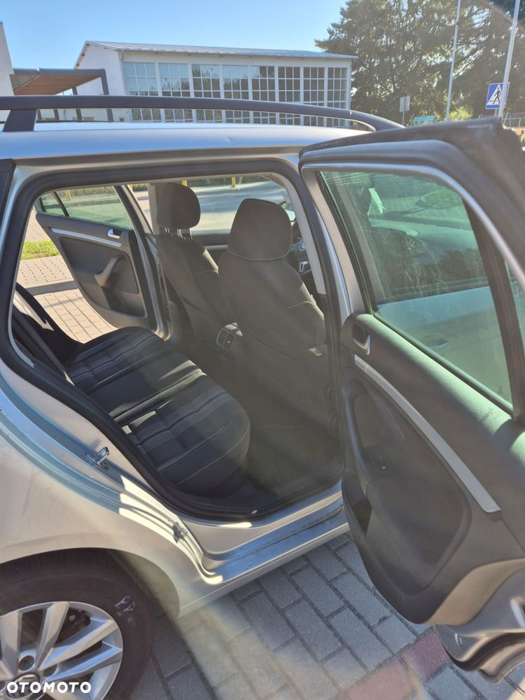 Volkswagen Golf 1.6 TDI Highline - 4