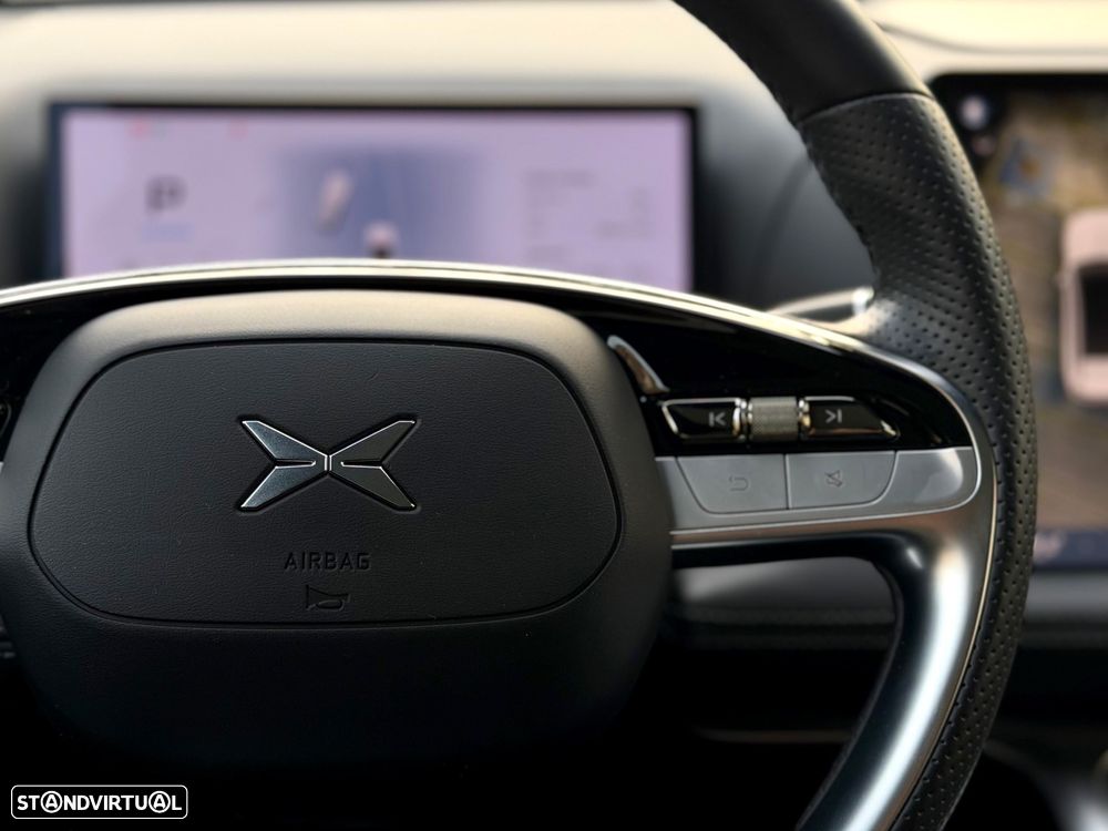 Xpeng G9 98 kWh Long Range - 16