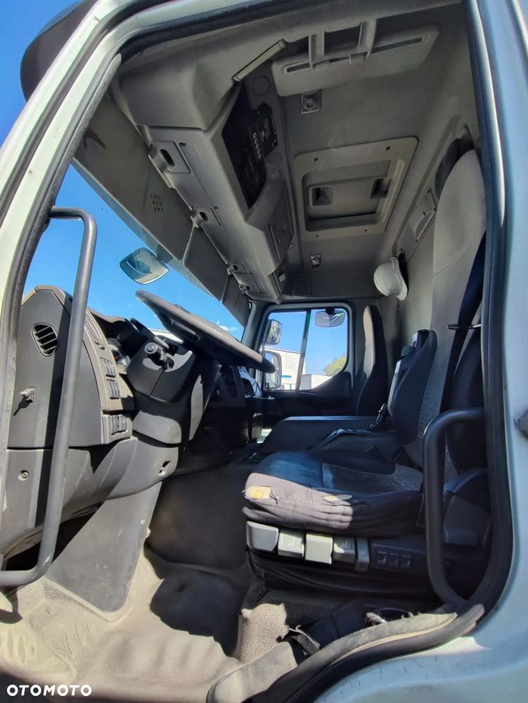 Renault Premium - 7
