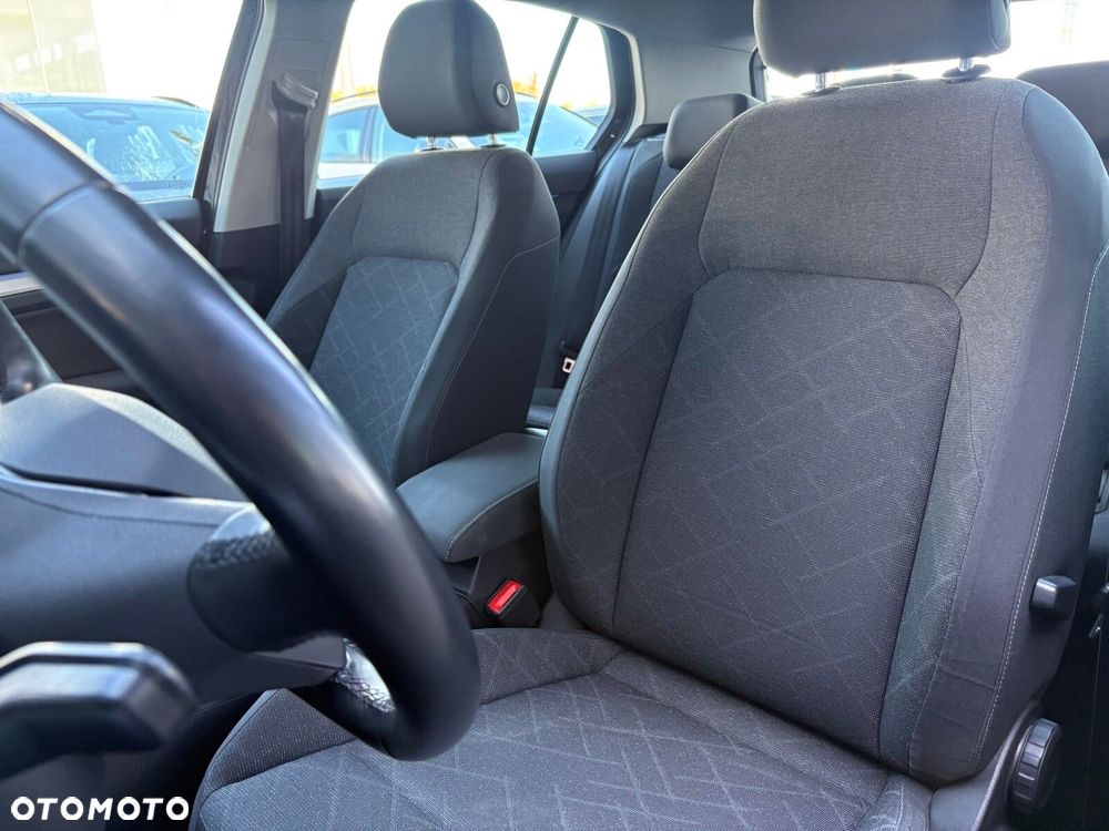 Volkswagen Golf - 13