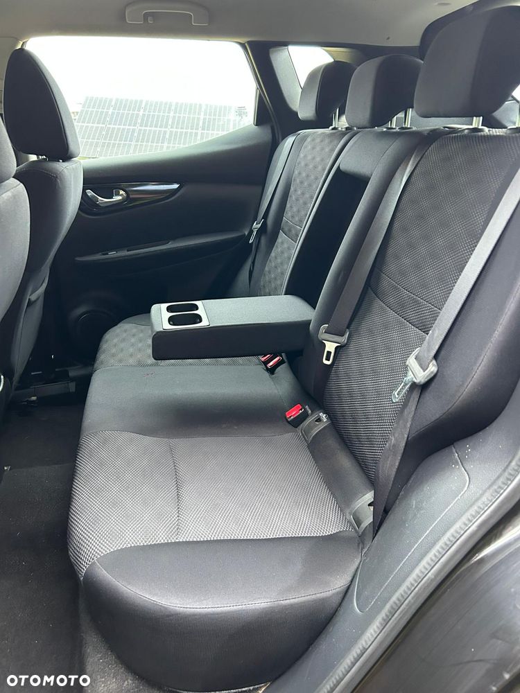 Nissan Qashqai 1.6 DCi Xtronic ACENTA - 9