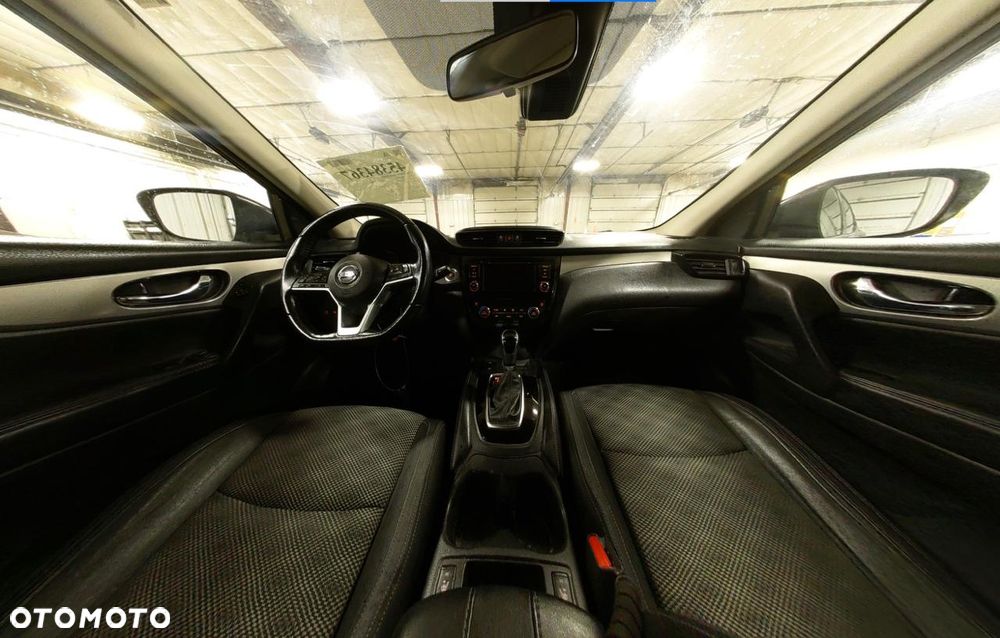 Nissan Rogue - 6
