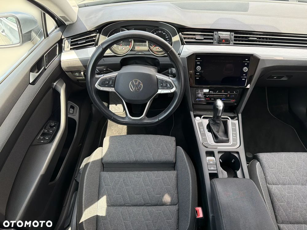 Volkswagen Passat 2.0 TDI Business DSG - 17