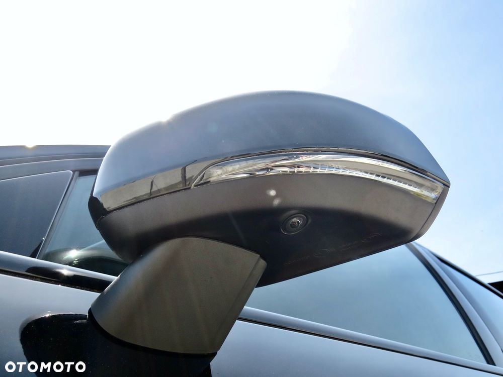 Volvo XC 40 B4 B DKG Ultra Dark - 24