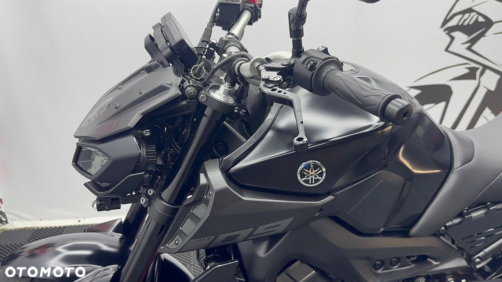 Yamaha MT - 12