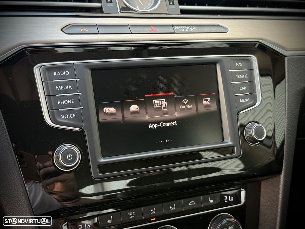 VW Passat 2.0 TDI Highline - 18