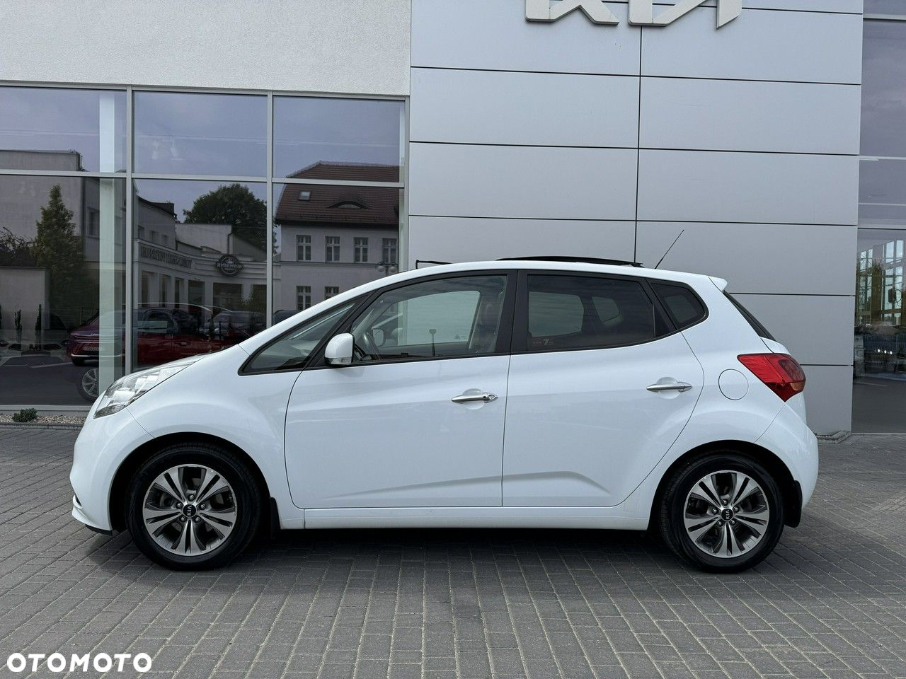 Kia Venga 1.6 Business Line - 2