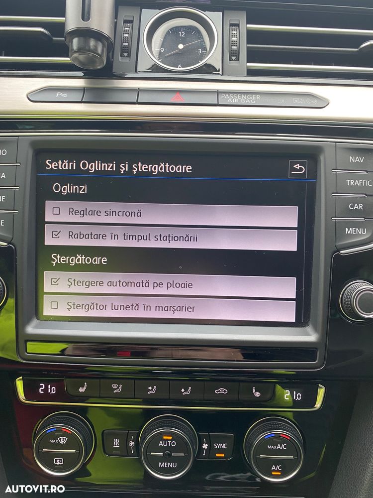 Volkswagen Passat Variant 2.0 TDI DSG 4Motion Highline - 18