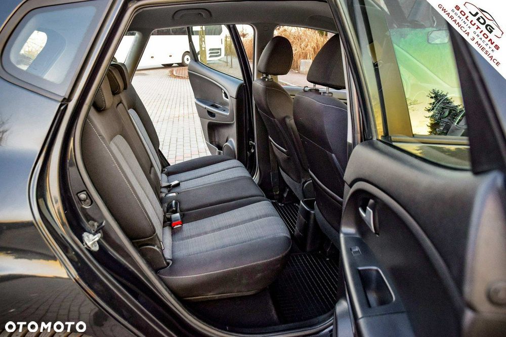 Kia Venga 1.4 CRDi 90 ISG Edition 7 - 33