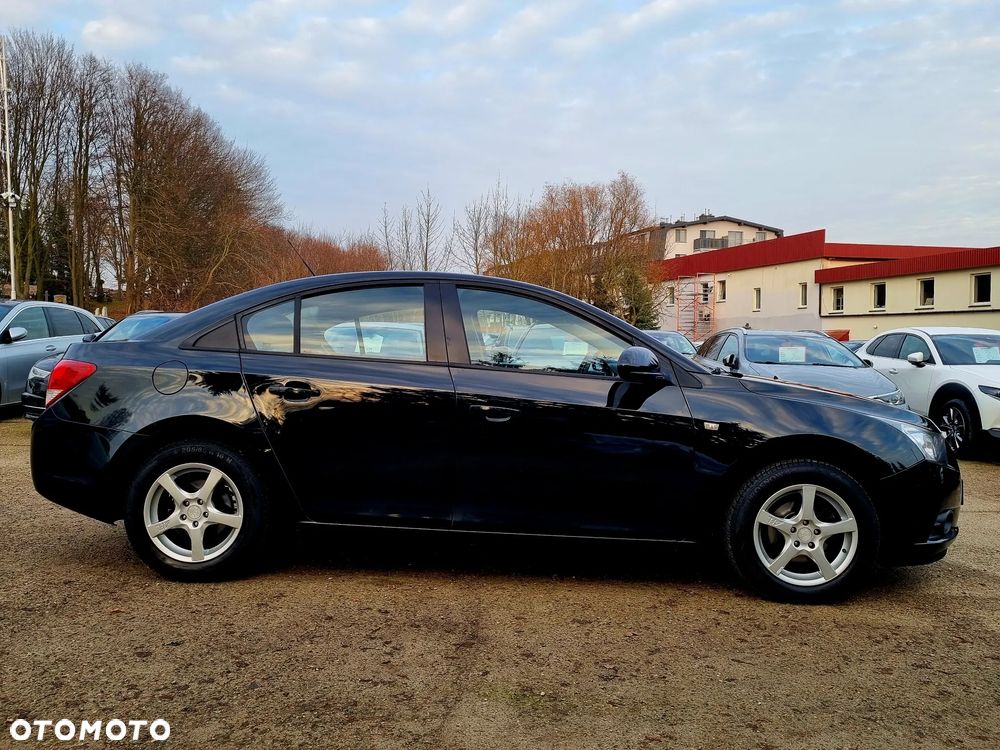 Chevrolet Cruze 1.8 LT - 4