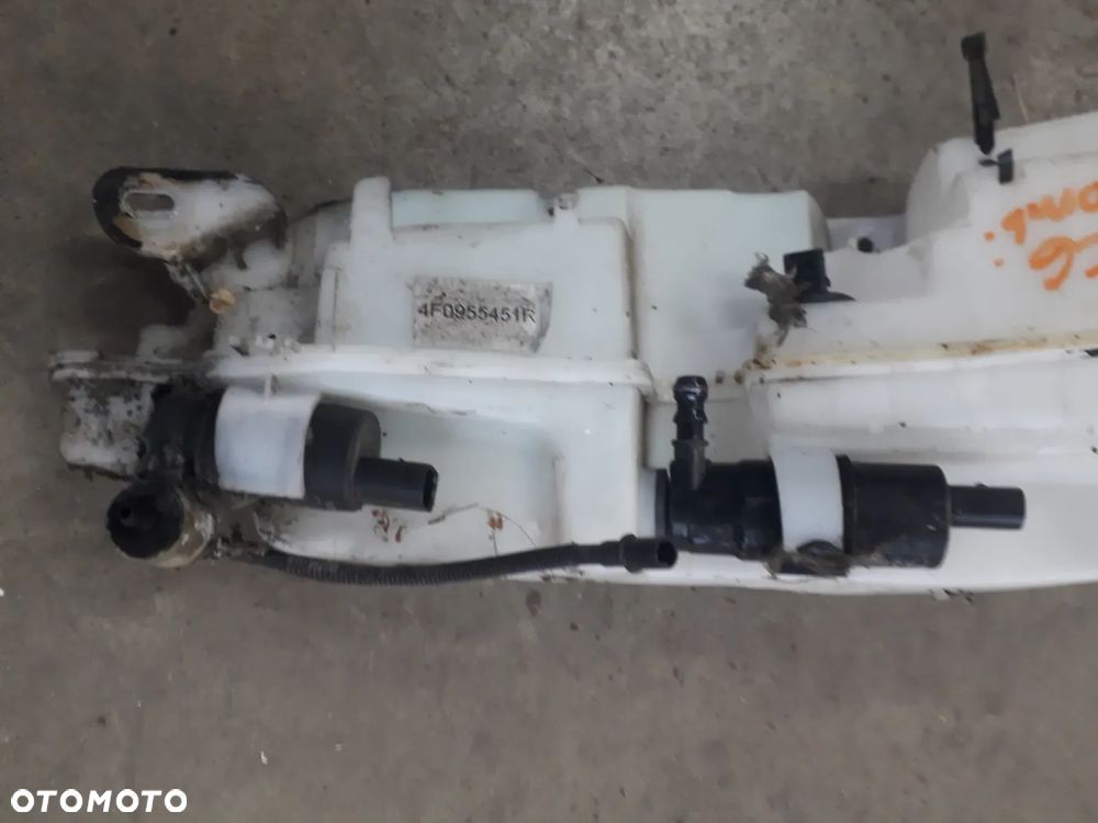 zbiorniczek spryskiwaczy xenon 4F0955451R A6 C6 - 2