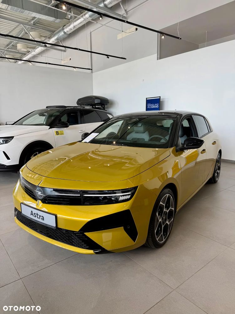 Opel Astra 1.2 T mHEV Ultimate eDTC - 9