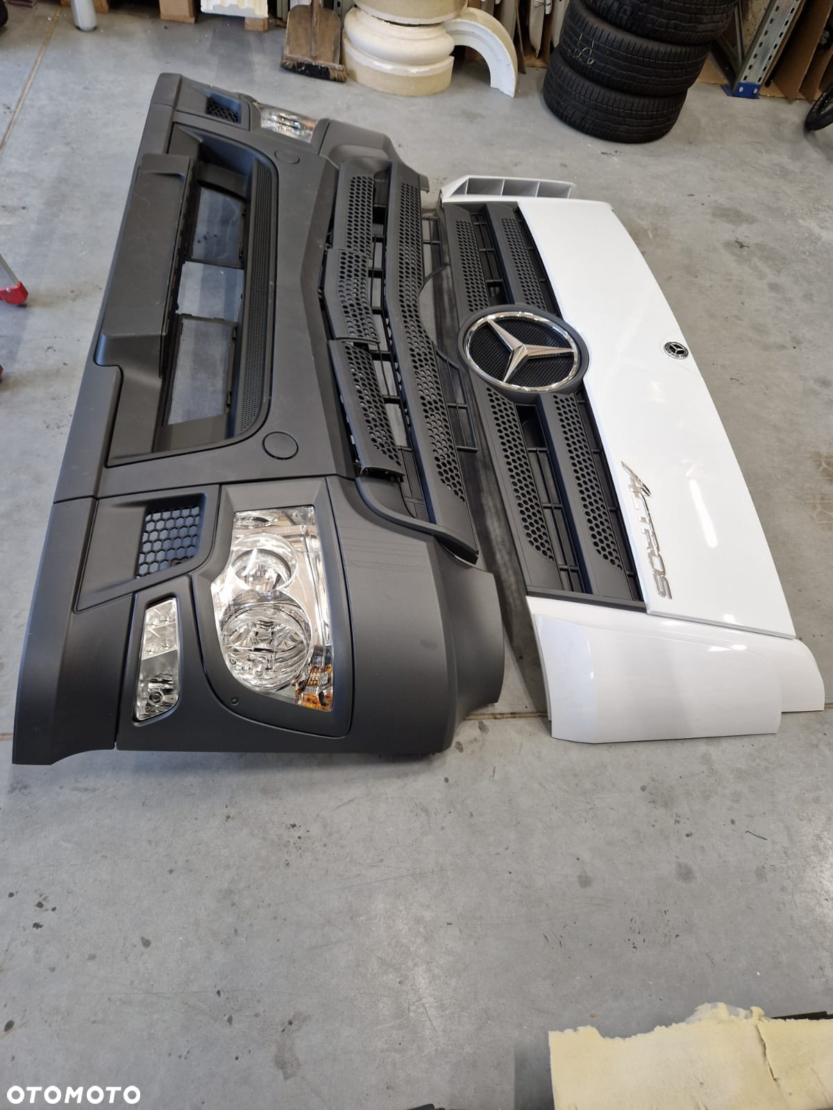 Zderzak, maska Mercedes Actros MP4 Antos - 2