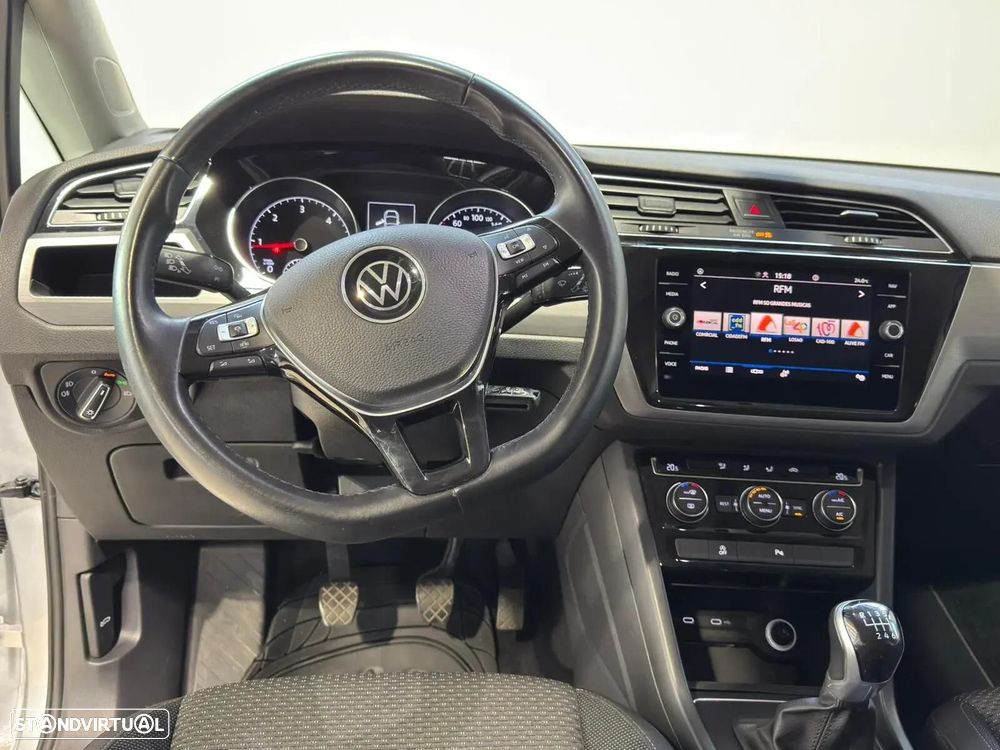VW Touran 2.0 TDI Confortline - 4