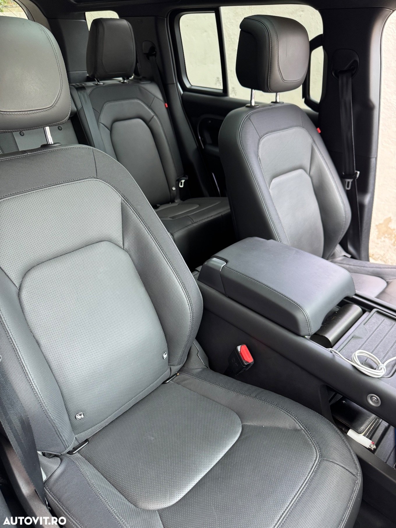 Land Rover Defender 110 3.0P 400 MHEV X-Dynamic HSE - 14