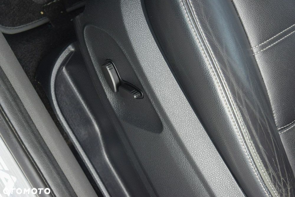 Ford Kuga - 29