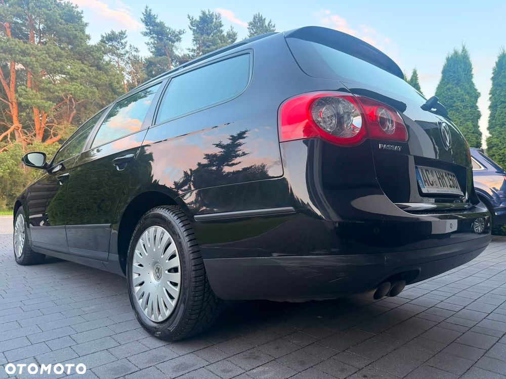 Volkswagen Passat 2.0 Blue TDI DPF Trendline - 16