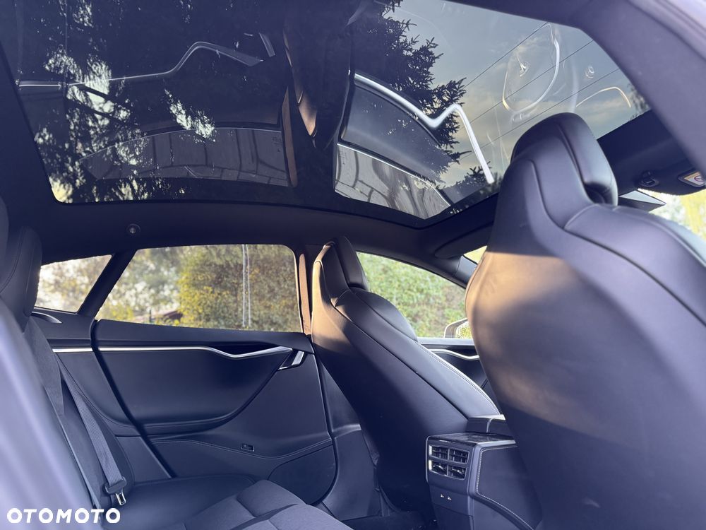 Tesla Model S Long Range Plus - 29