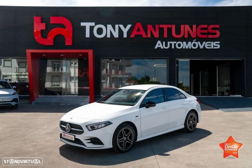 Mercedes-Benz A 250 Limousine e 8G-DCT AMG Line - 2